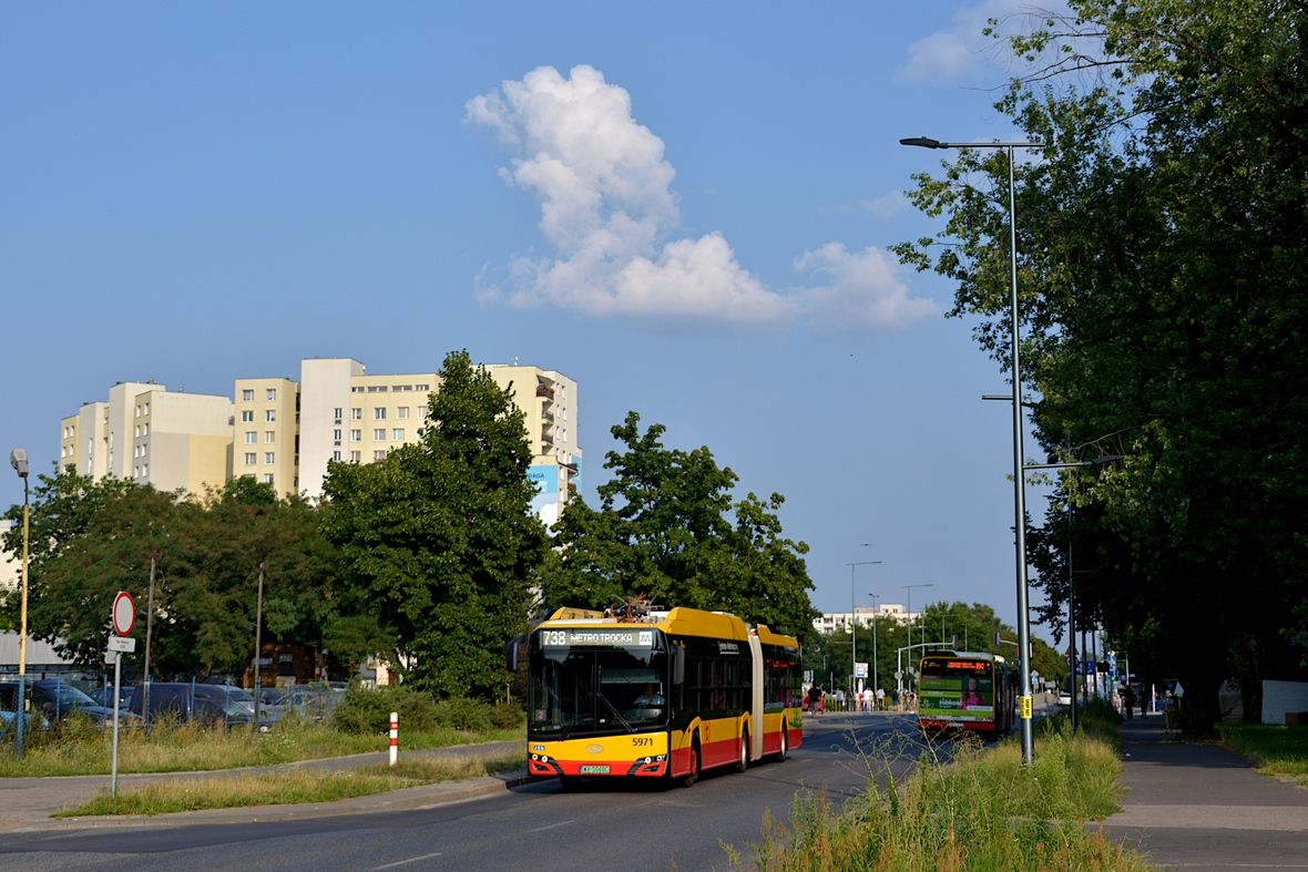 Warsaw, Solaris Urbino IV 18 electric # 5971