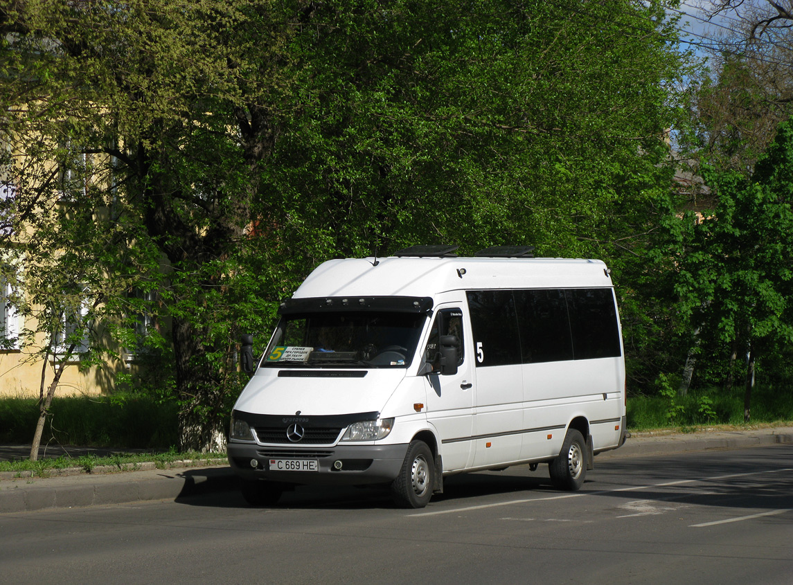 Tiraspol, Mercedes-Benz Sprinter 311CDI # С 669 НЕ