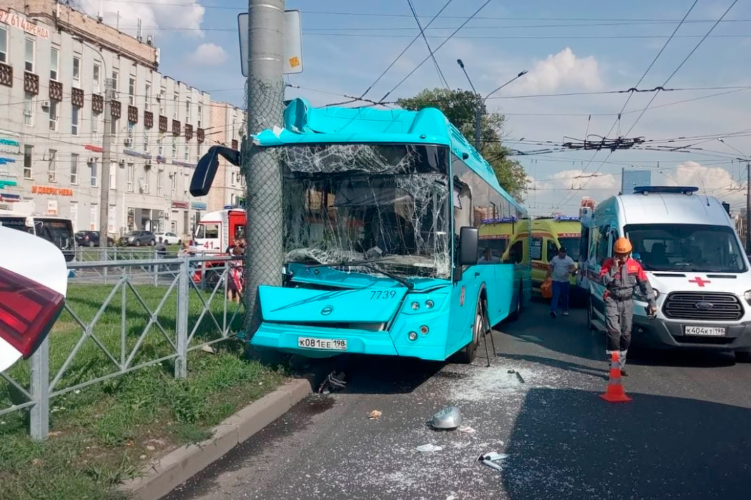 Saint Petersburg, ЛиАЗ-5292.67 (CNG) # 7739; Saint Petersburg — Incidents