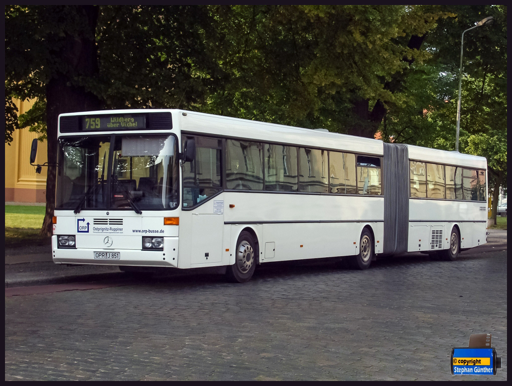 Neuruppin, Mercedes-Benz O405G # OPR-J 851