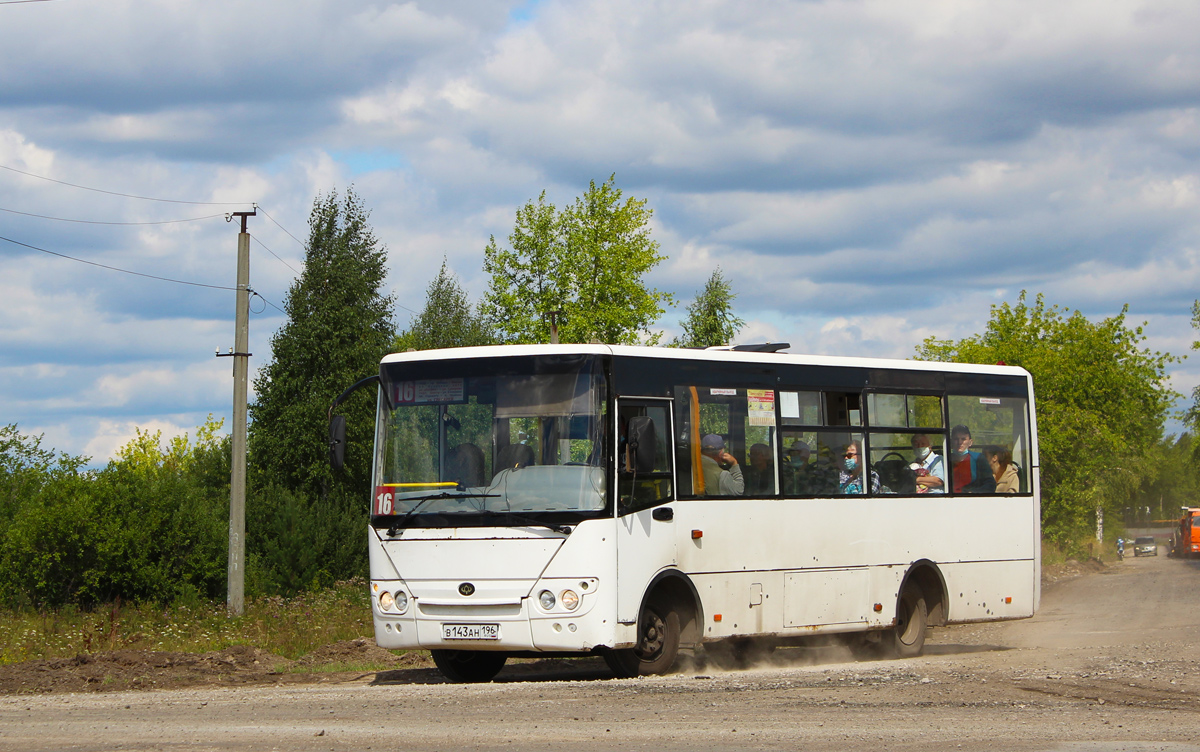 Kamensk-Ural'skiy, Bogdan А20111 Nr. В 143 АН 196