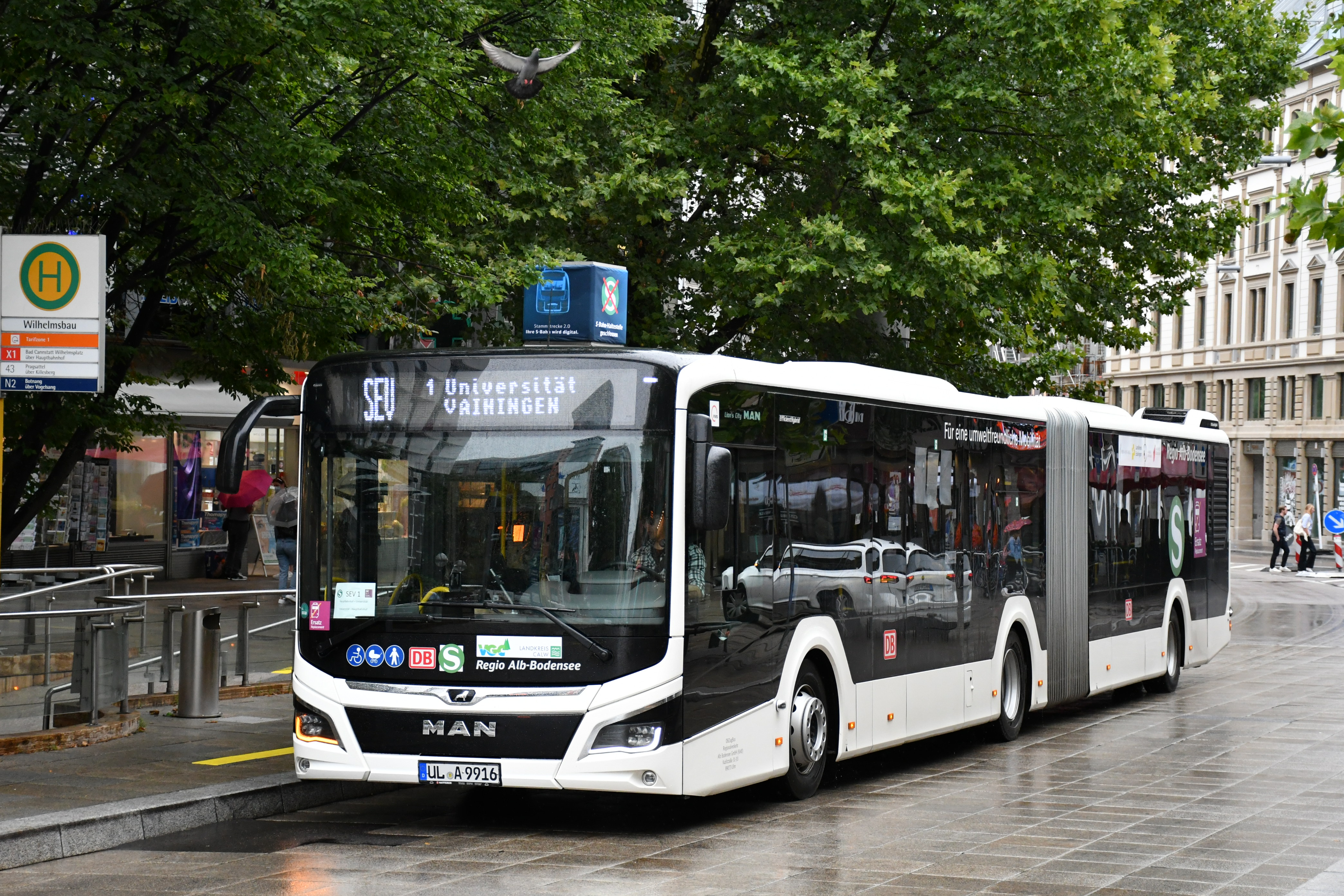 Ulm, MAN 18C Lion's City NG360 EfficientHybrid # UL-A 9916; Stuttgart — SEV Stammstreckensperrung S-Bahn Stuttgart