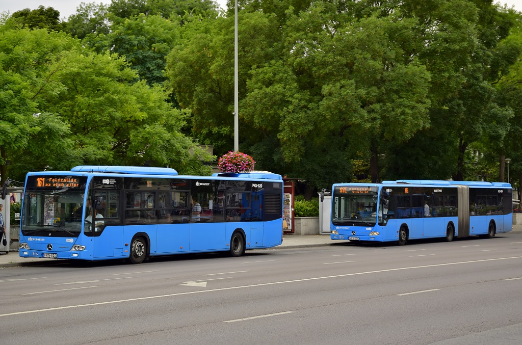 Budapesta, Mercedes-Benz Conecto II nr. PKN-620; Budapesta, Mercedes-Benz Conecto II G nr. NCA-524