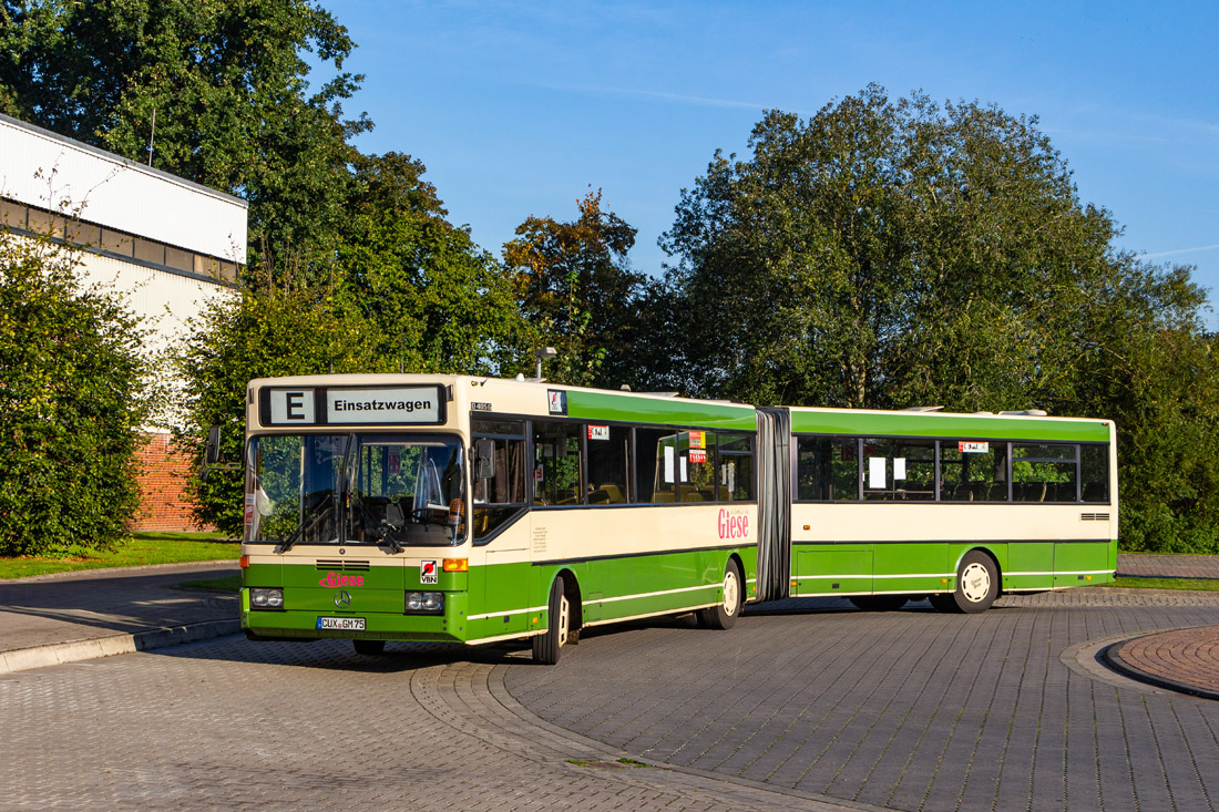 Cuxhaven, Mercedes-Benz O405G # CUX-GM 75