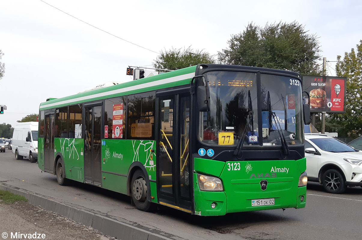 Almaty, LiAZ-5293.60 Nr. 3123