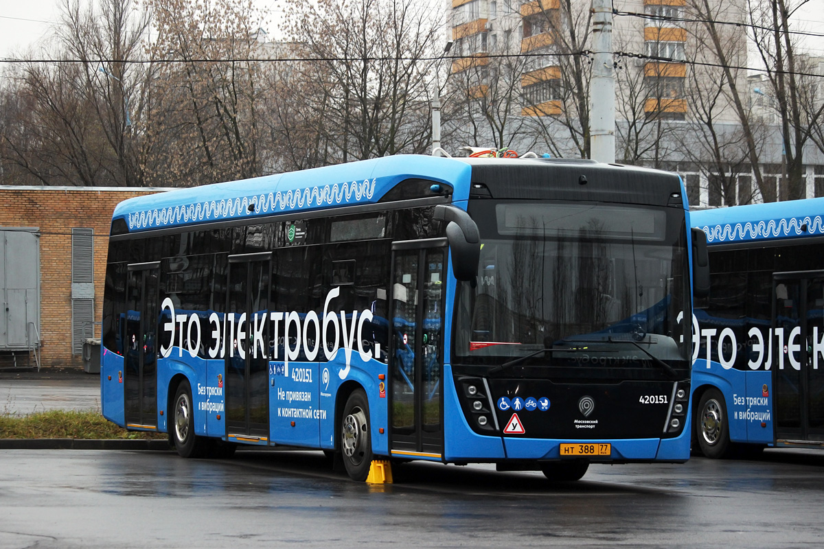 Moscow, КамАЗ-6282 nr. 420151
