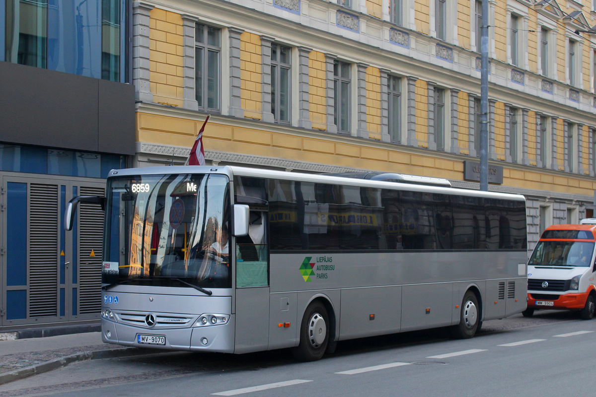 Riga, Mercedes-Benz Intouro II # 137