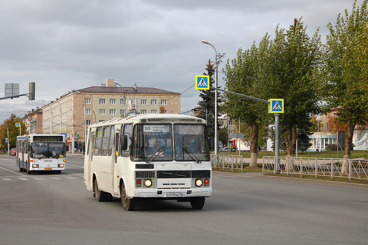 Kamensk-Ural'skiy, PAZ-4234 Nr. Х 519 МХ 96