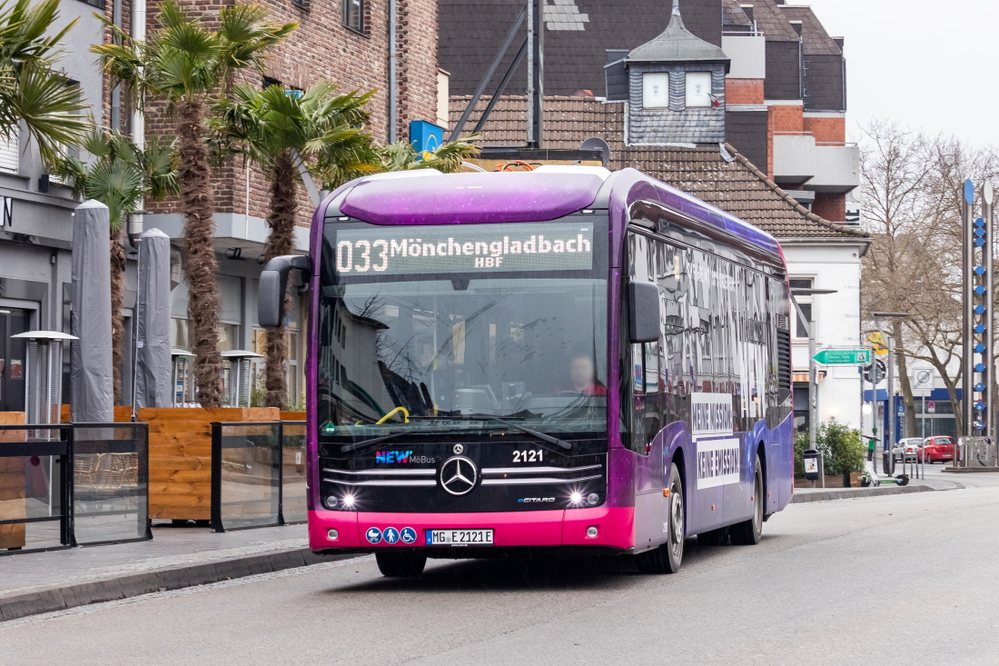 Mönchengladbach, Mercedes-Benz eCitaro č. 2121