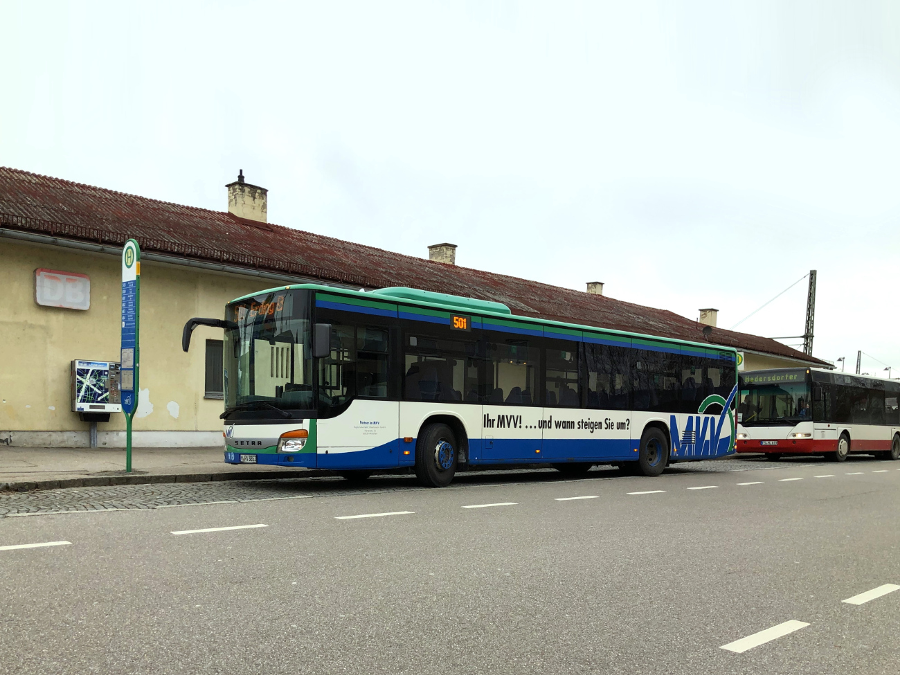 Munich, Setra S415NF # M-RV 3853