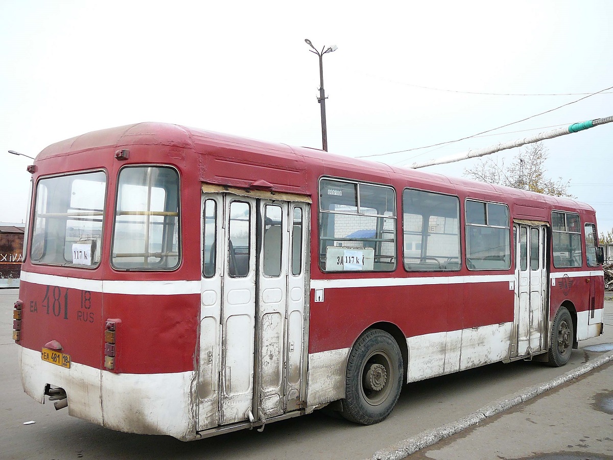 Izhevsk, LiAZ-677М # ЕА 481 18