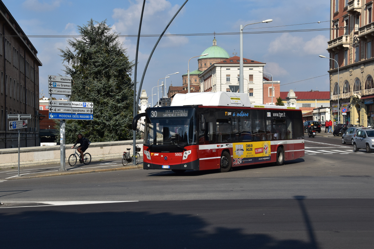 Bologna, Menarinibus Citymood 12 LNG I # 5665