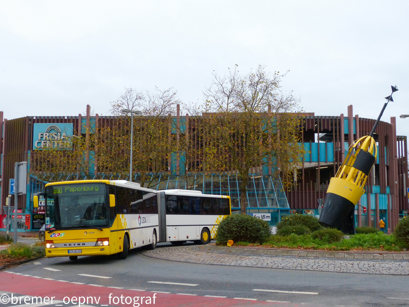 Leer (Ostfriesland), Setra SG321UL # LER-SC 124