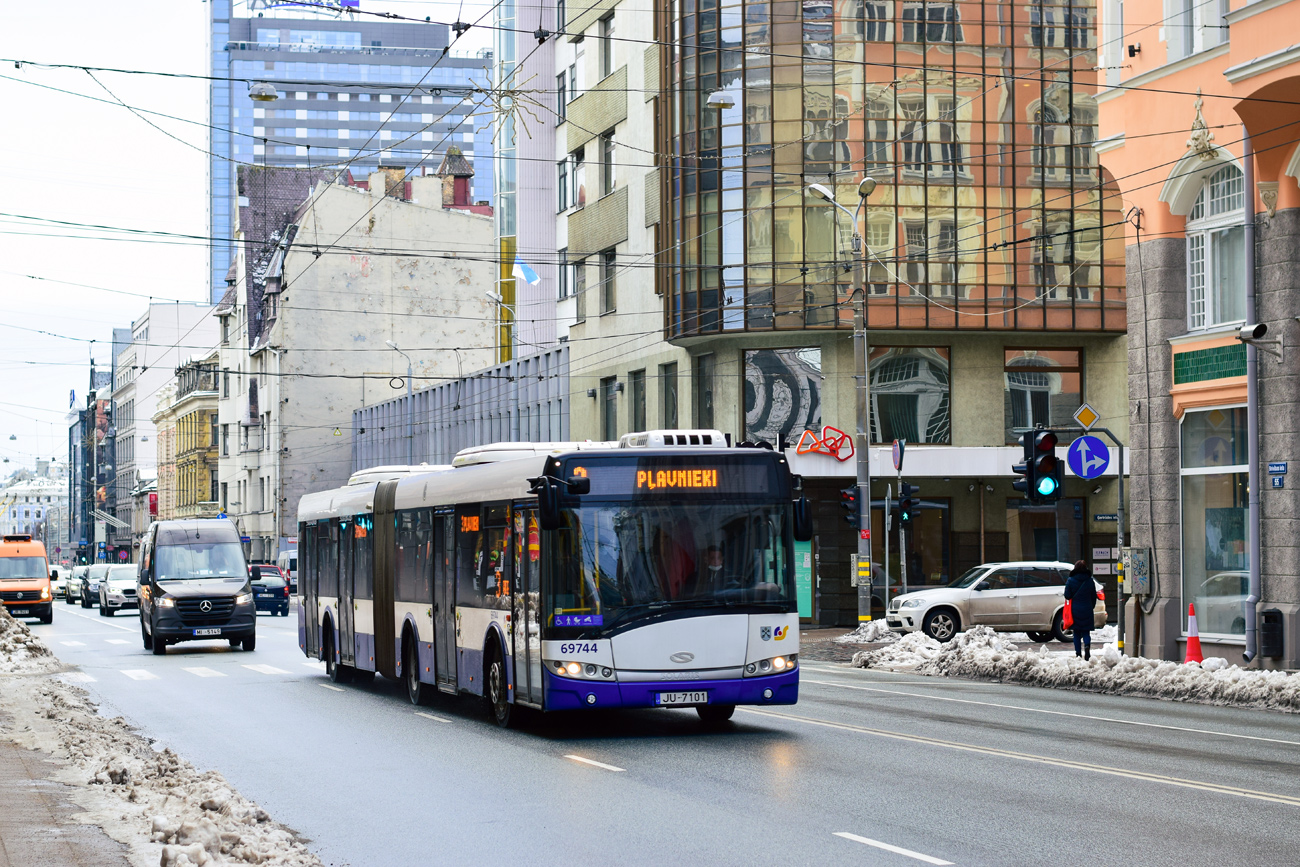 Riga, Solaris Urbino III 18 č. 69744