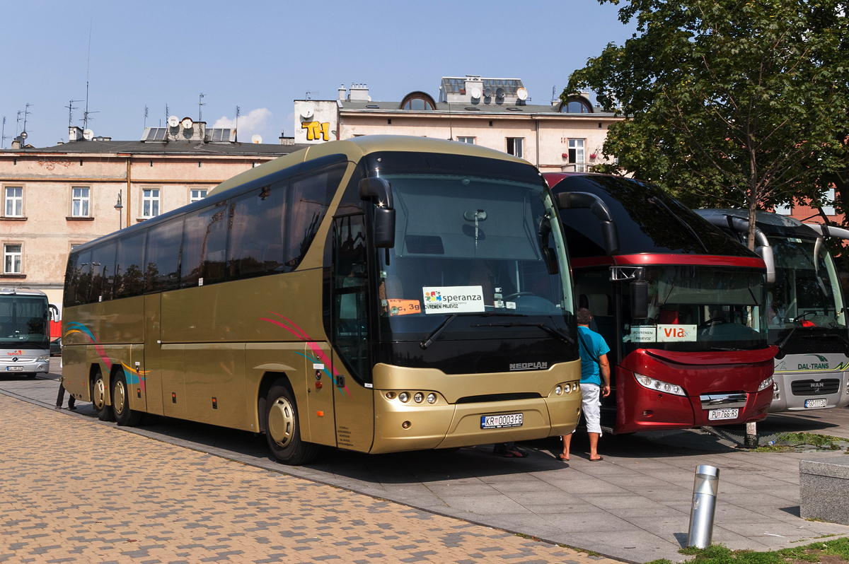Krapina, Neoplan N2216/3SHDL Tourliner SHDL # KR 0003-FB