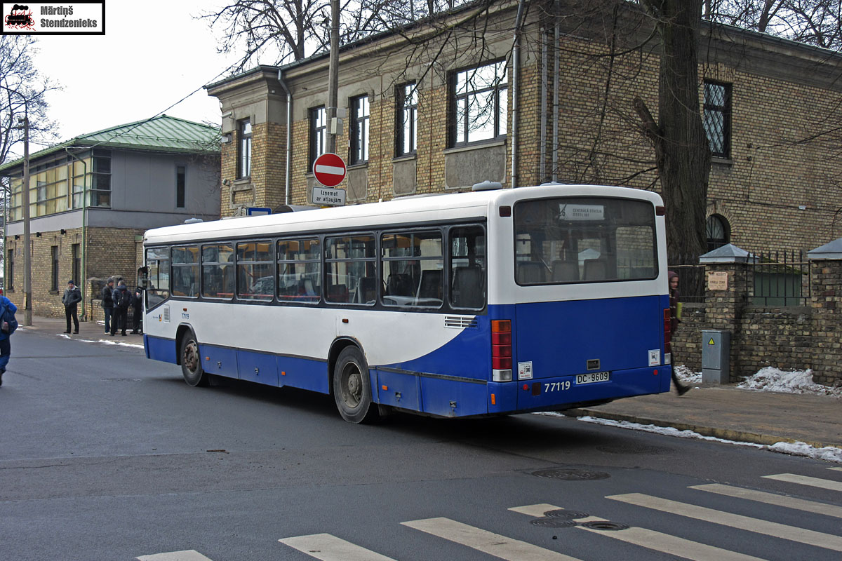 Riga, Mercedes-Benz O345 # 77119