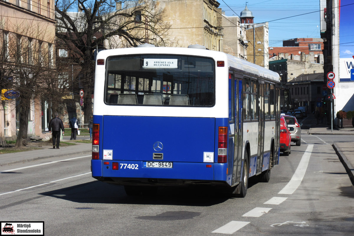 Riga, Mercedes-Benz O345 Nr. 77402