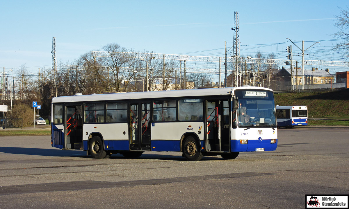 Riga, Mercedes-Benz O345 nr. 77402