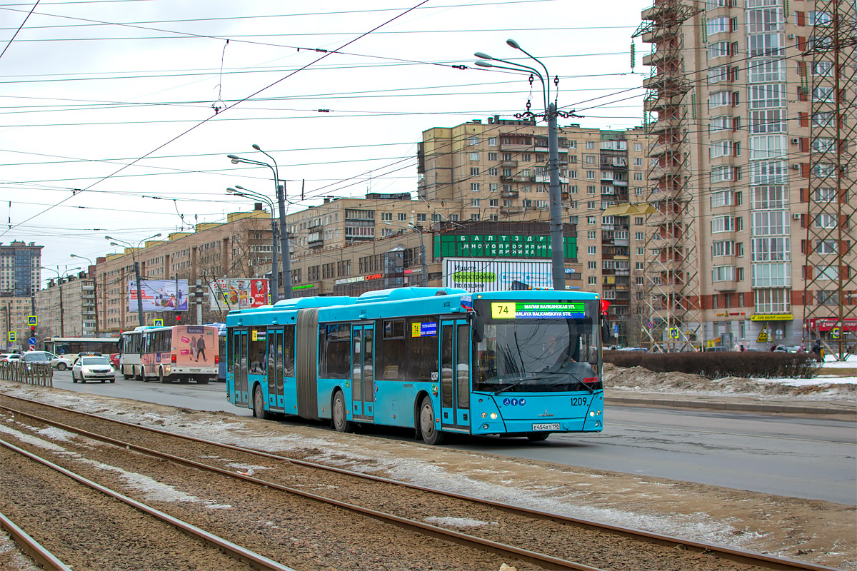 Saint Petersburg, MAZ-216.066 # 1209