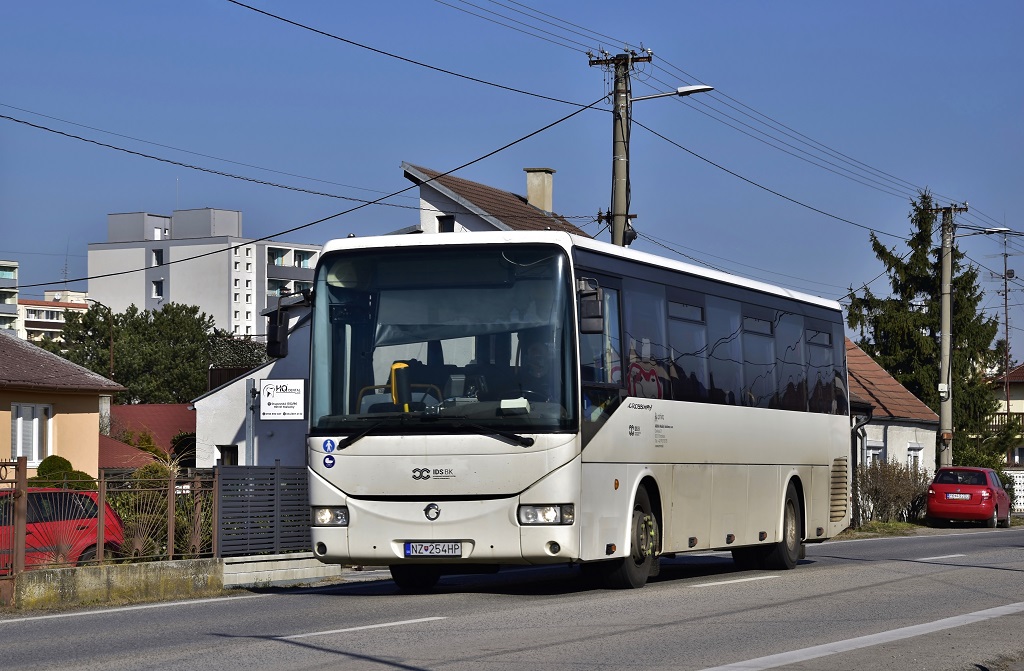 Komárno, Irisbus Crossway 12M č. NZ-254HP