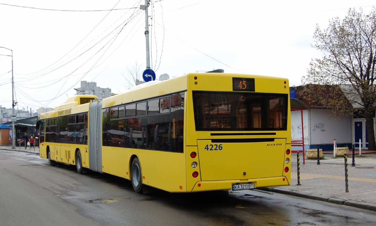 Kyjev, MAZ-215.069 č. 4226