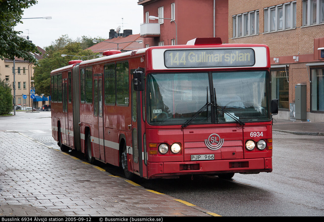 Stockholm, Scania CN113ALB No. 6934