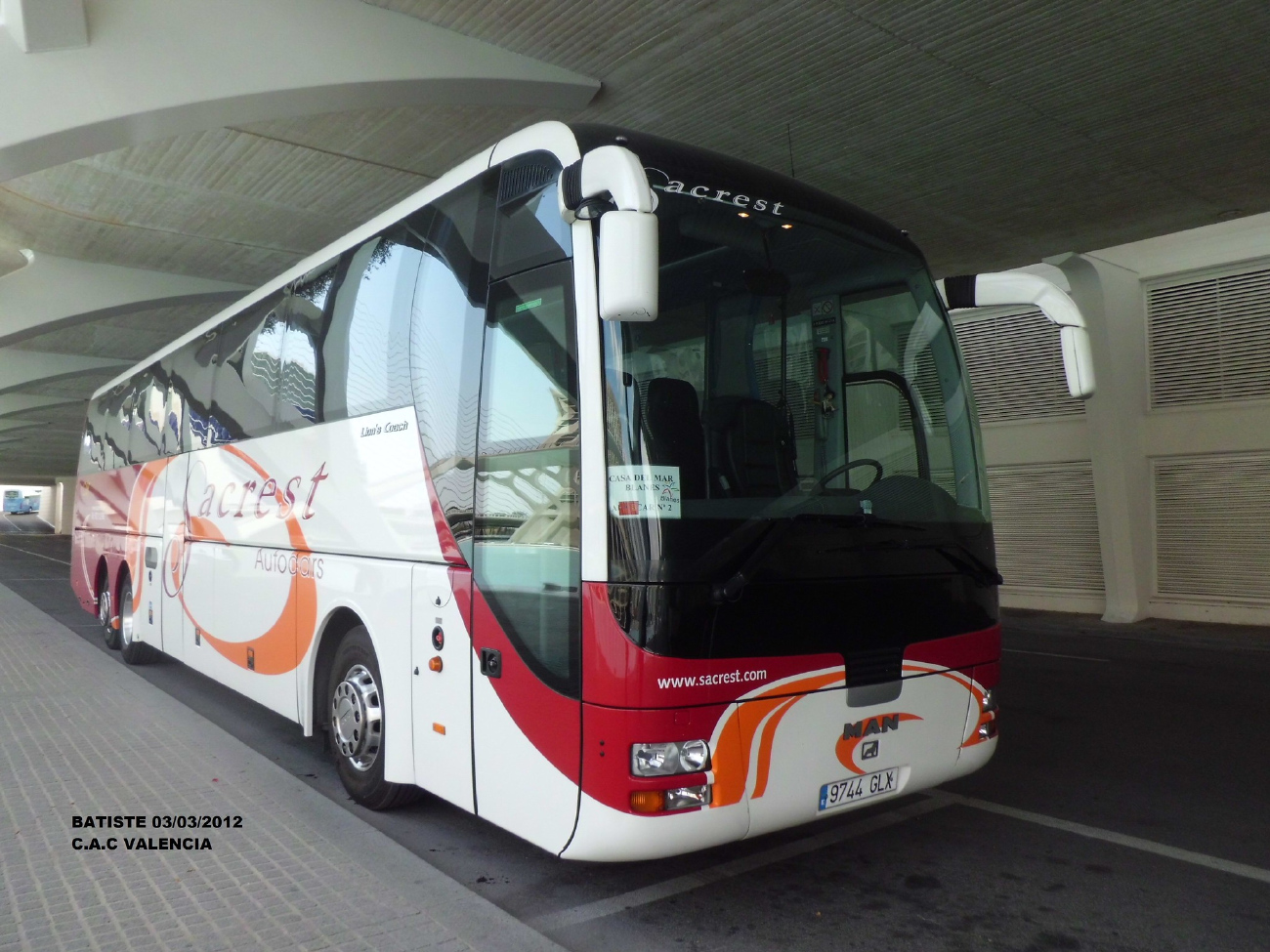 Gerona, MAN R08 Lion's Top Coach RHC444 # 9744 GLX