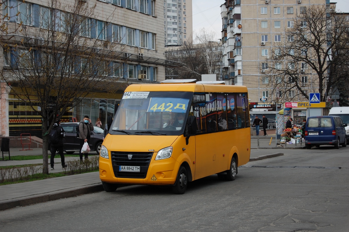 Kyiv, Ruta 23 No. АА 8842 ТМ
