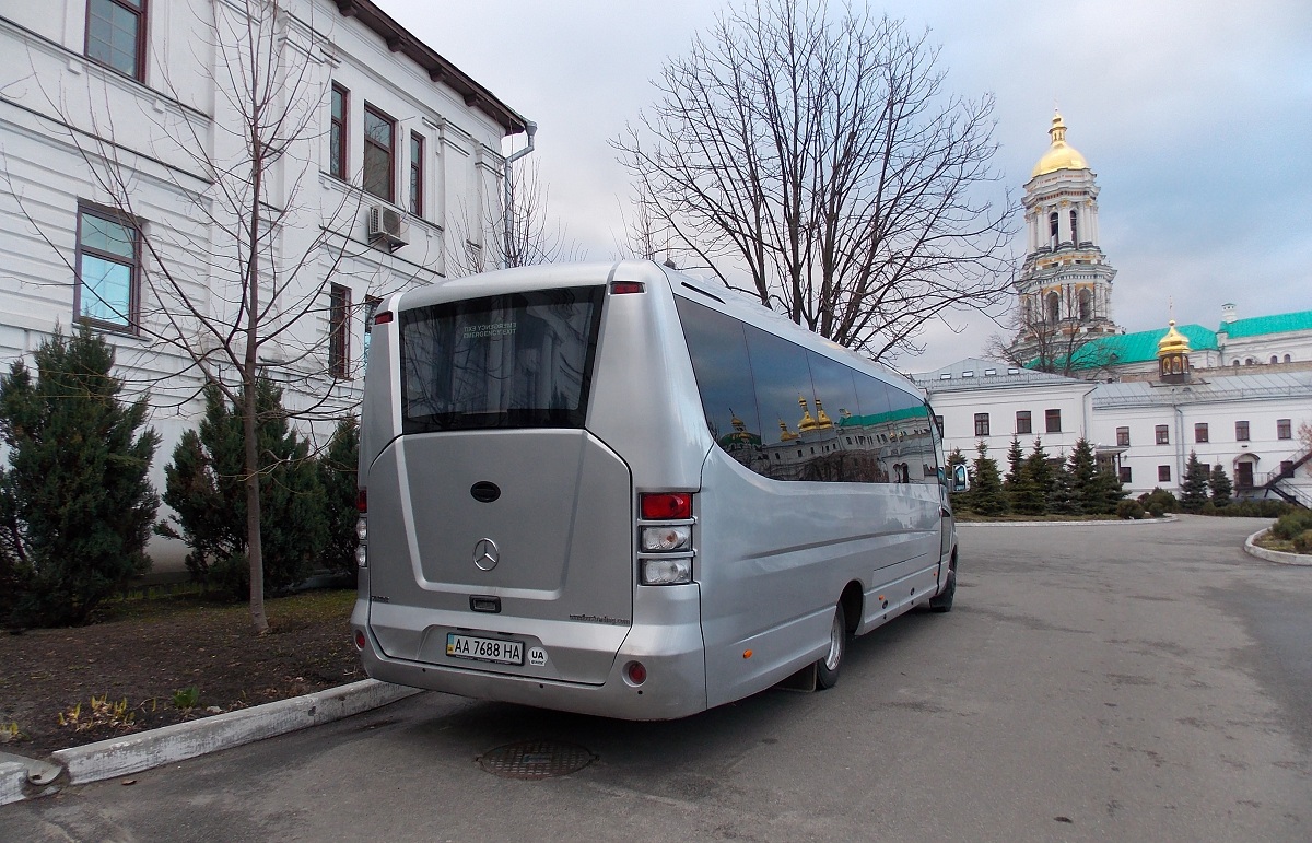 Kyiv, Omnibus Trading Sunrider # АА 7688 НА