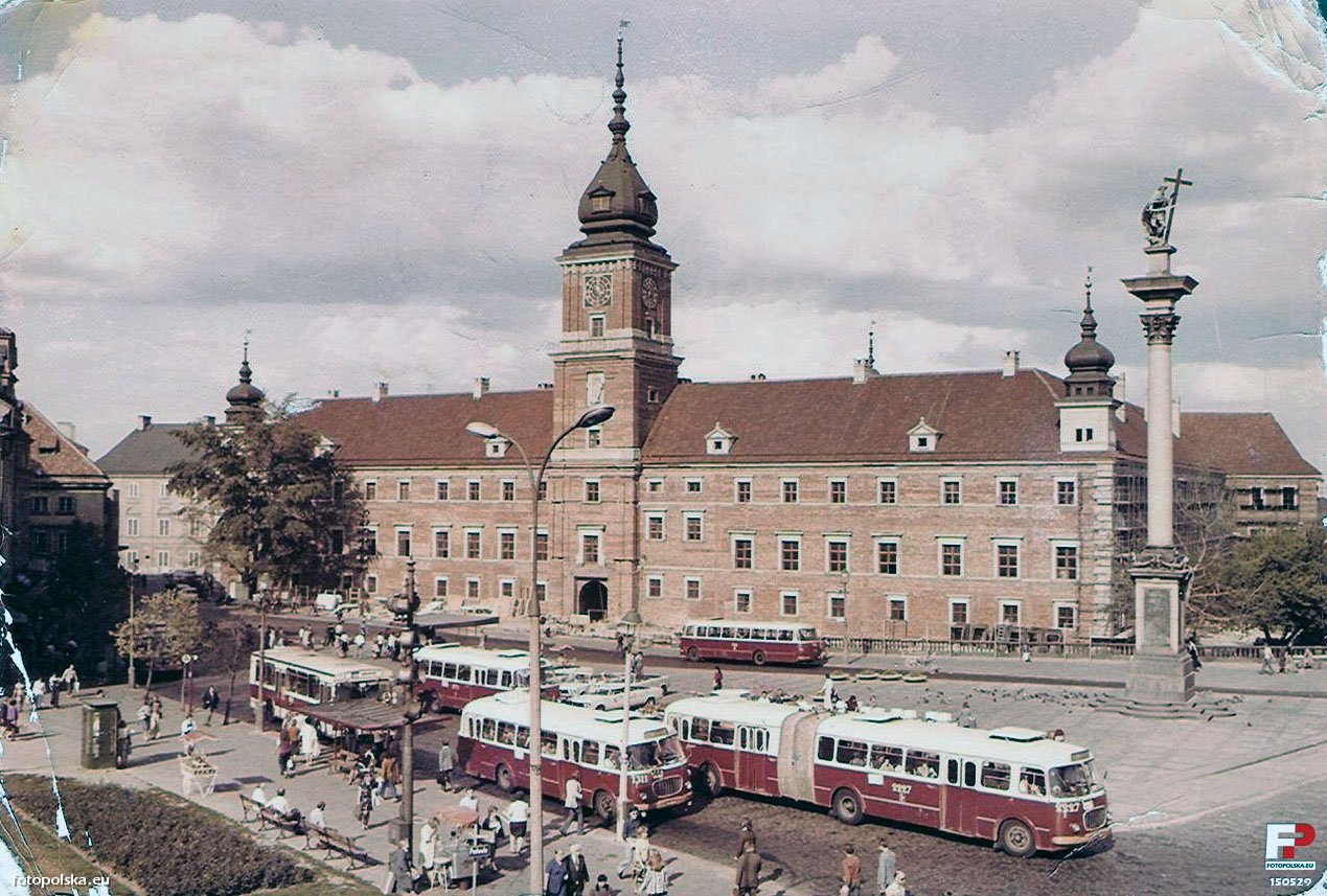 Warsaw, Jelcz 272 MEX No. 1311; Warsaw, Jelcz 021 No. 2227