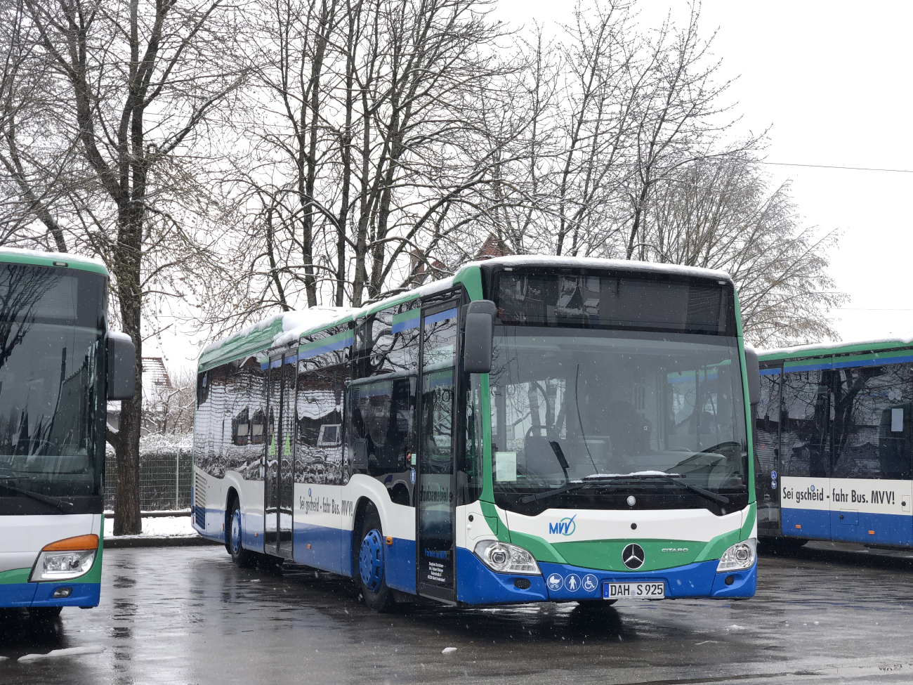 Dachau, Mercedes-Benz Citaro C2 LE # DAH-S 925