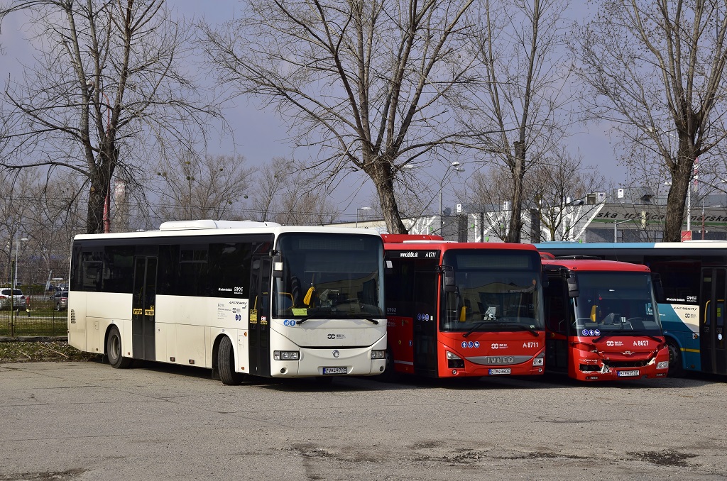 Brezno, Irisbus Crossway 12M # ZV-497CE; Bratislava, IVECO Crossway LE Line 12M # 8711; Bratislava, SOR CN 12.3 # 8627