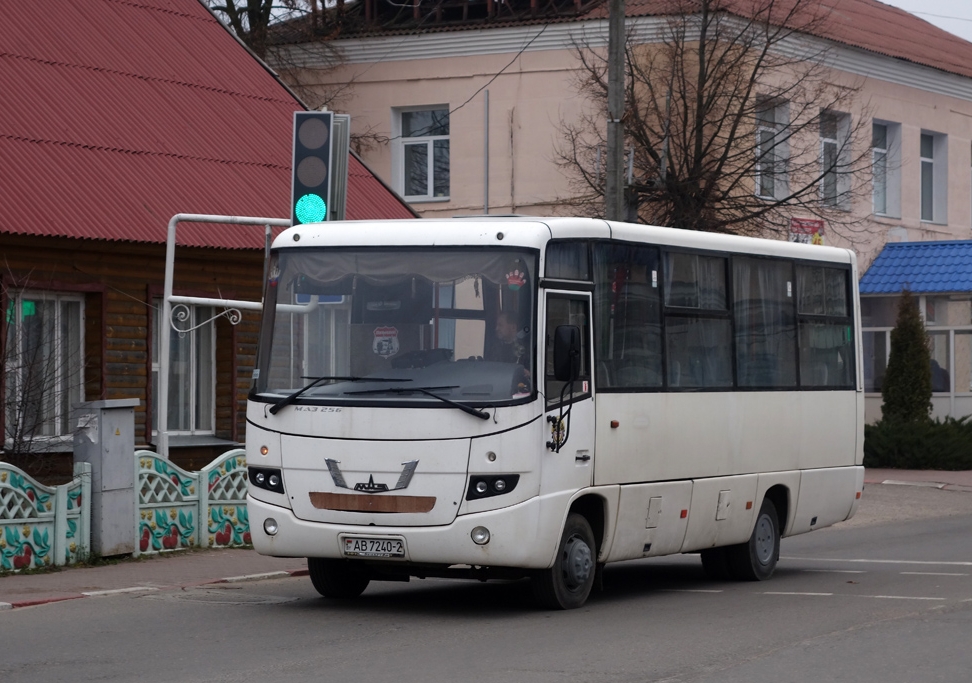 Glubokae, MAZ-256.*** # АВ 7240-2