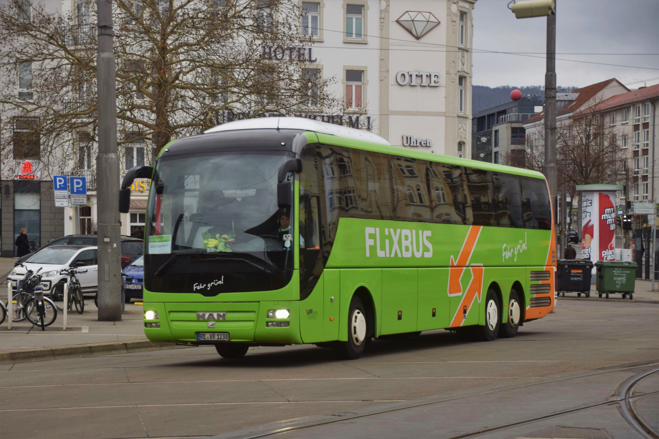 Recklinghausen, MAN R08 Lion's Coach L č. RE-VR 1238