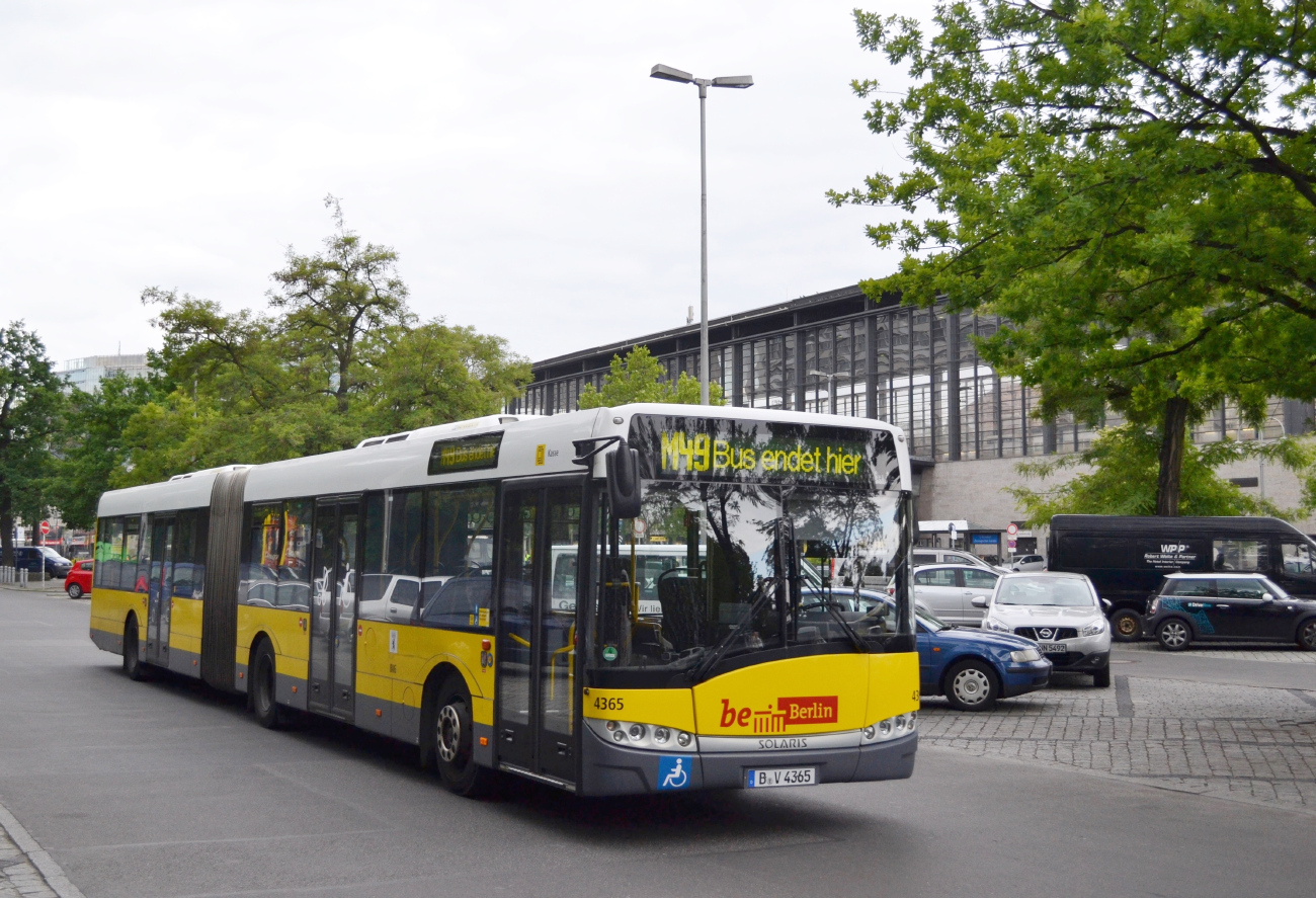 Berlin, Solaris Urbino III 18 № 4365