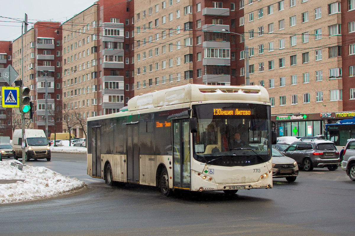 Sankt Petersburg, Volgabus-5270.G2 (CNG) Nr. 7713