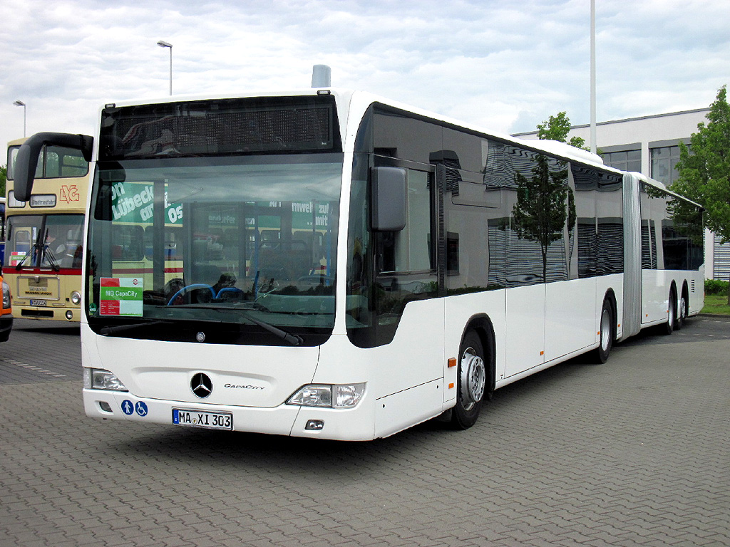 Krefeld, Mercedes-Benz CapaCity GL # MA-XI 303