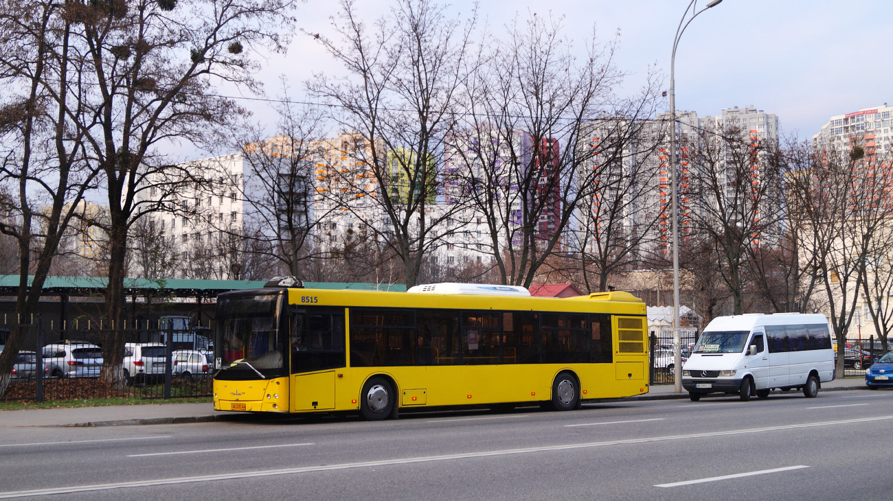 Kyiv, MAZ-203.069 nr. 8515; Kyiv, Mercedes-Benz Sprinter 312D nr. АВ 5993 СО