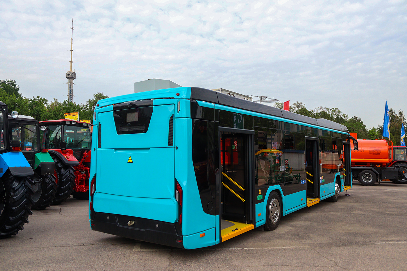 Minsk, BKM E3210E "Olgerd" # [Е321Е-1]; Tashkent — "Innoprom-2022" exhibition