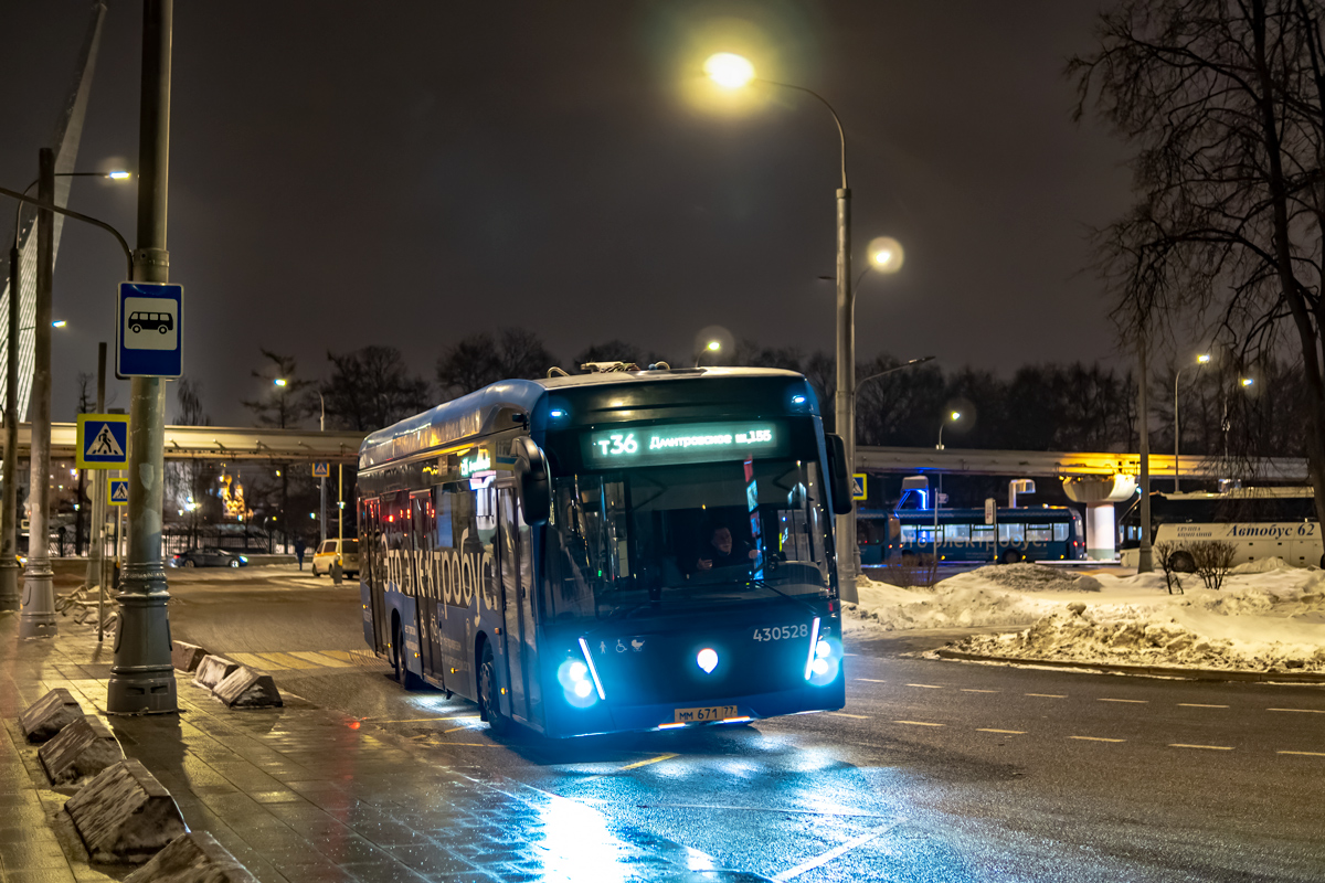 Moscow, КамАЗ-6282 # 430528