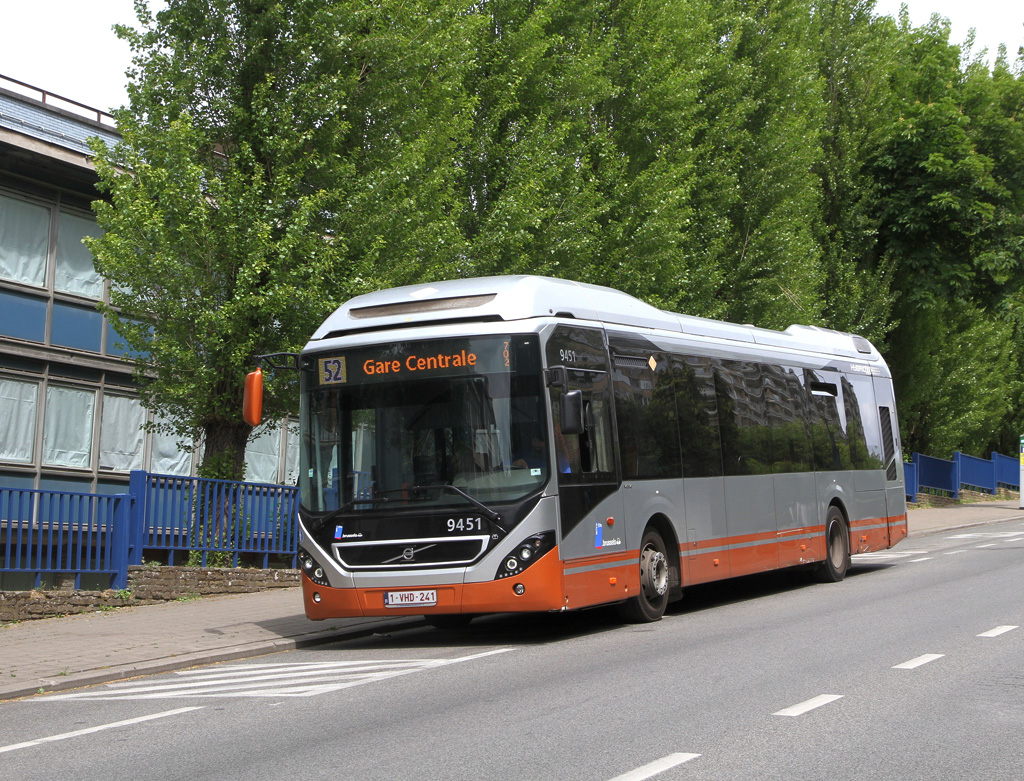 Brussels, Volvo 7900 Hybrid # 9451
