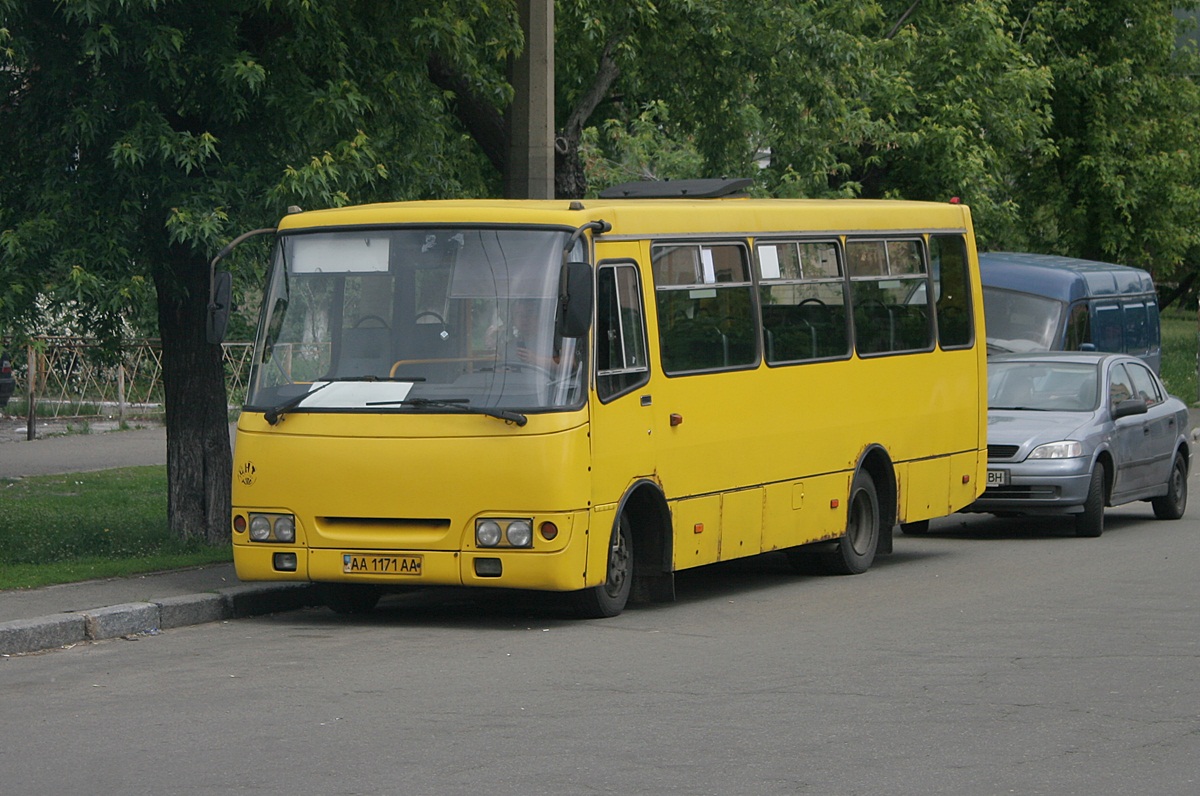 Kyiv, Bogdan A09202 (LuAZ) No. АА 1171 АА
