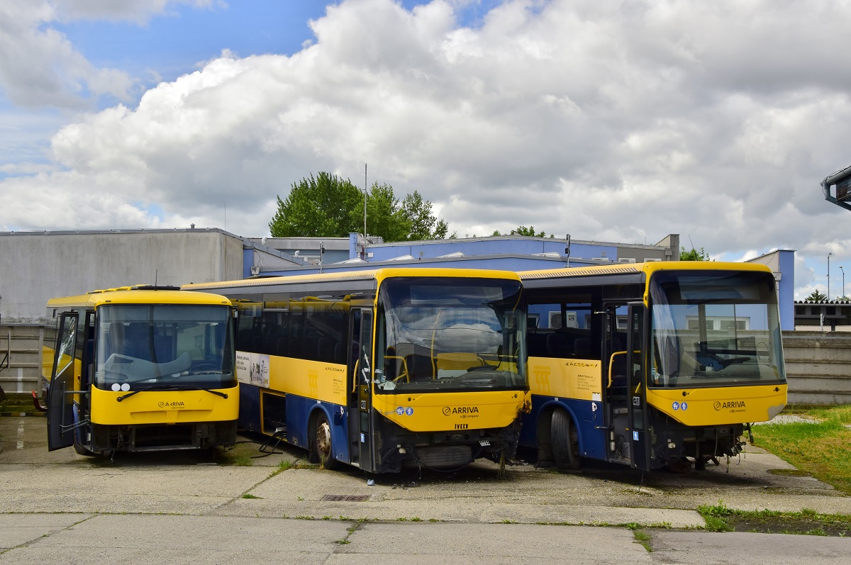 Trnava, SOR C 10.5 č. TT-950CP; Piešťany, Irisbus Crossway 12.8M č. TT-684DF; Piešťany, Irisbus Crossway 12.8M č. TT-984DF