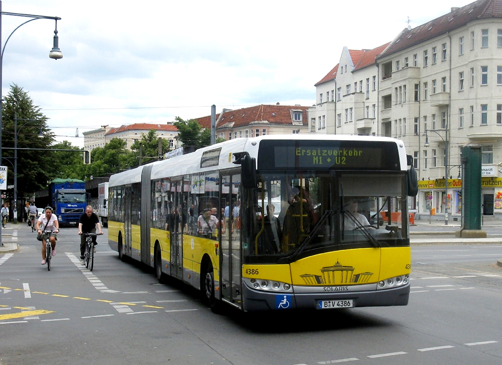 Berlin, Solaris Urbino III 18 № 4386