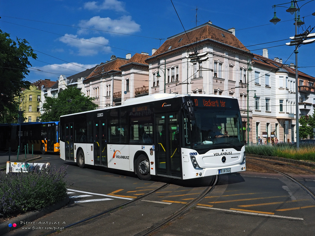 Budapesta, Mercedes-Benz Conecto III nr. RIR-344
