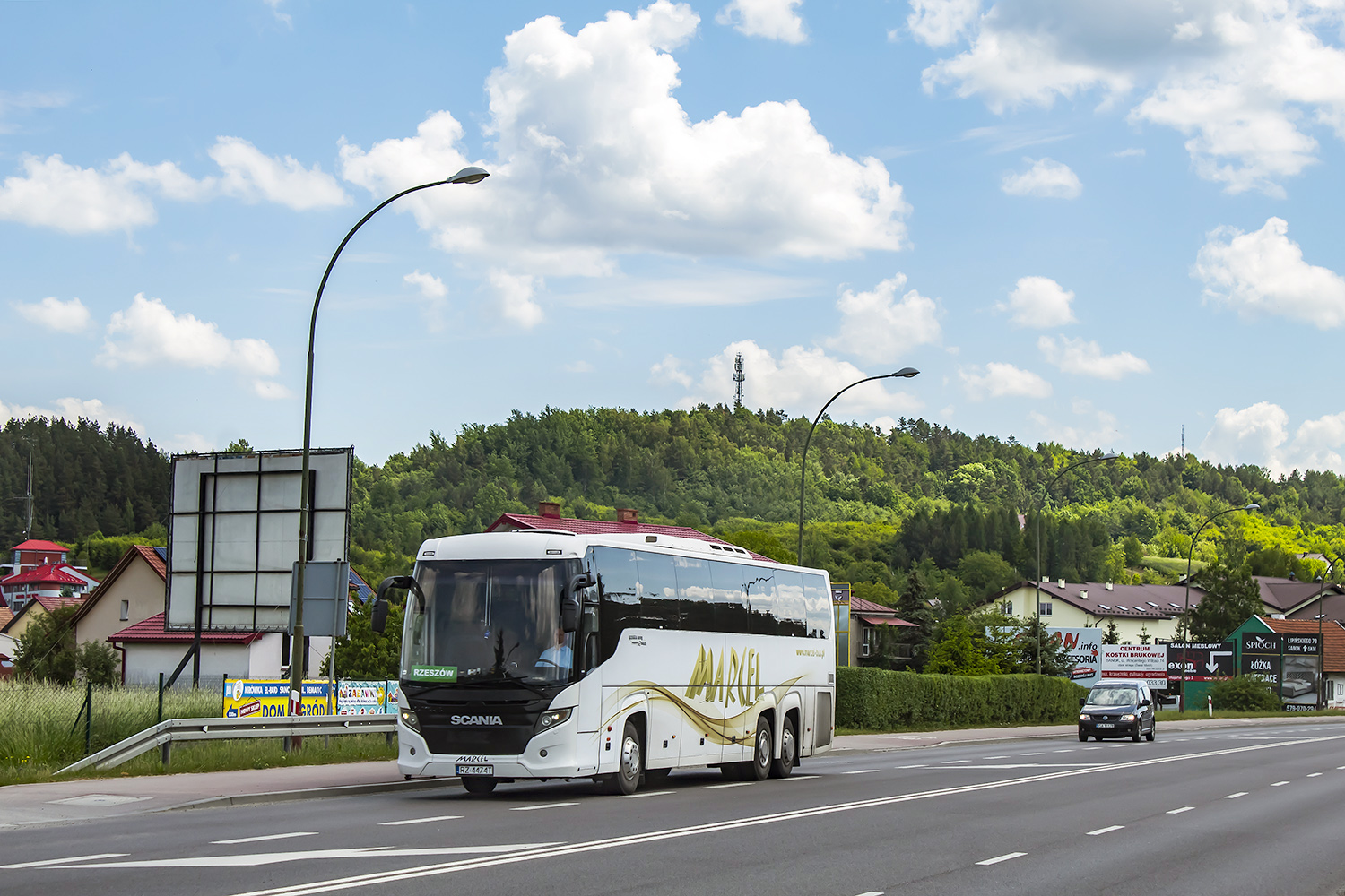 Rzeszów, Scania Touring HD (Higer A80T) č. RZ 4474T