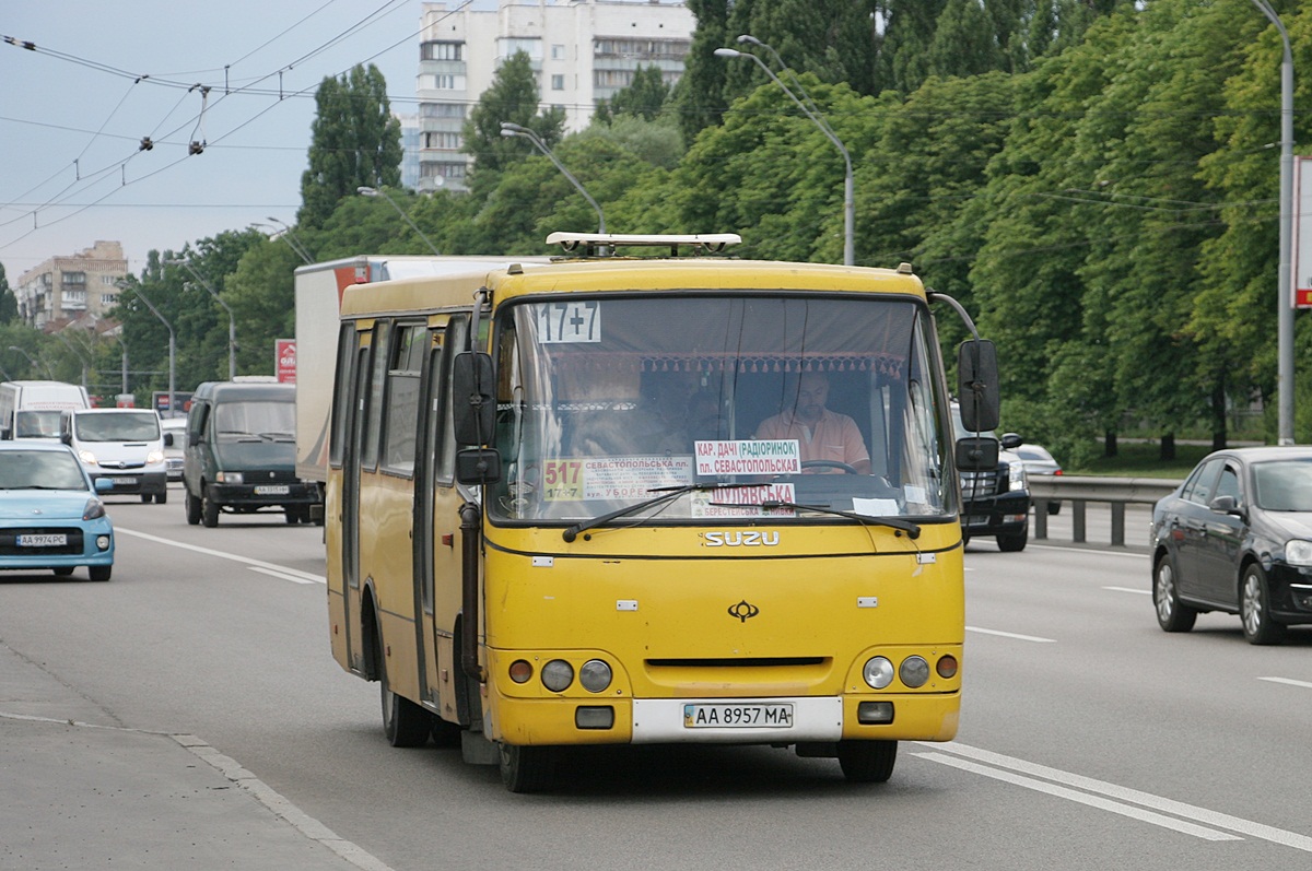Kyiv, Богдан А09200 # АА 8957 МА