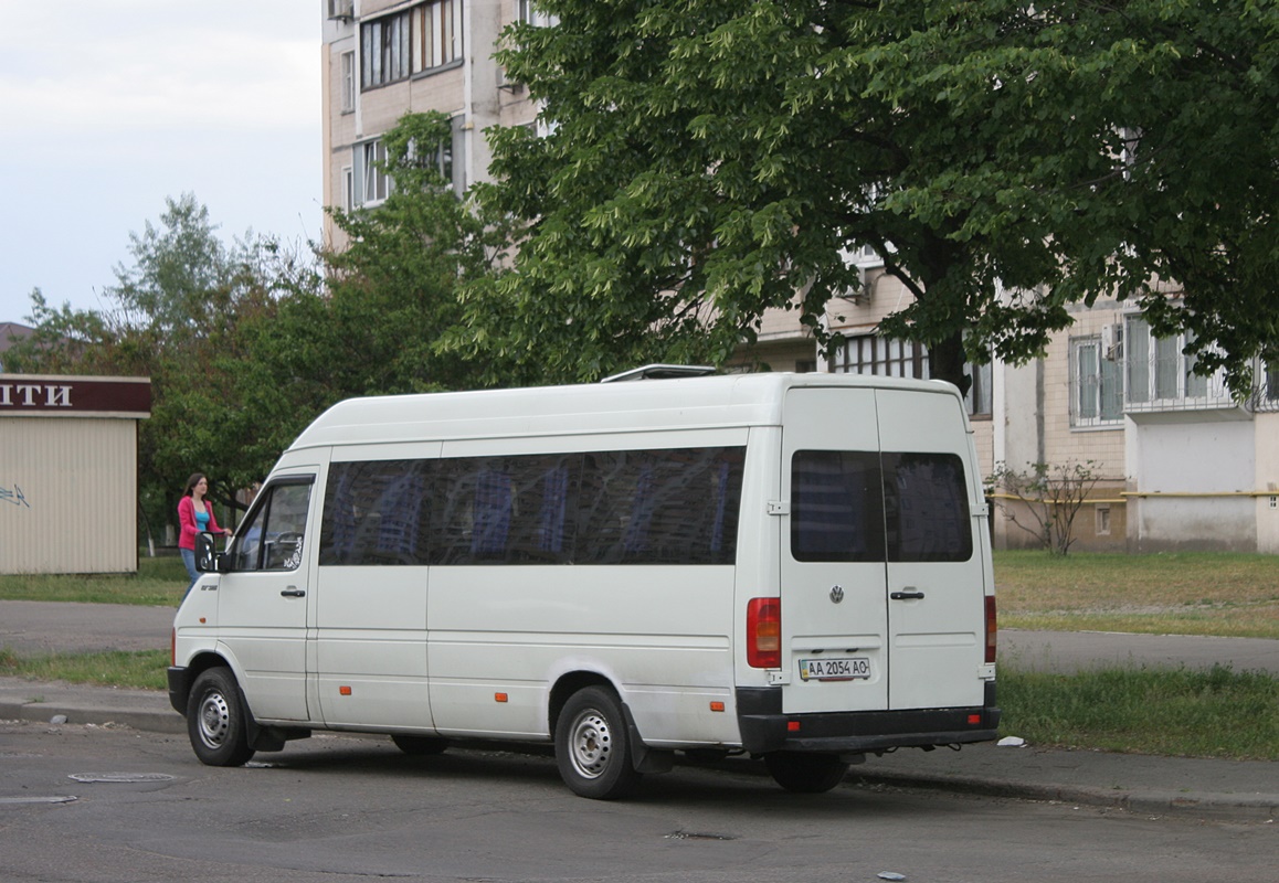 Kiev, Volkswagen LT35 # АА 2054 АО