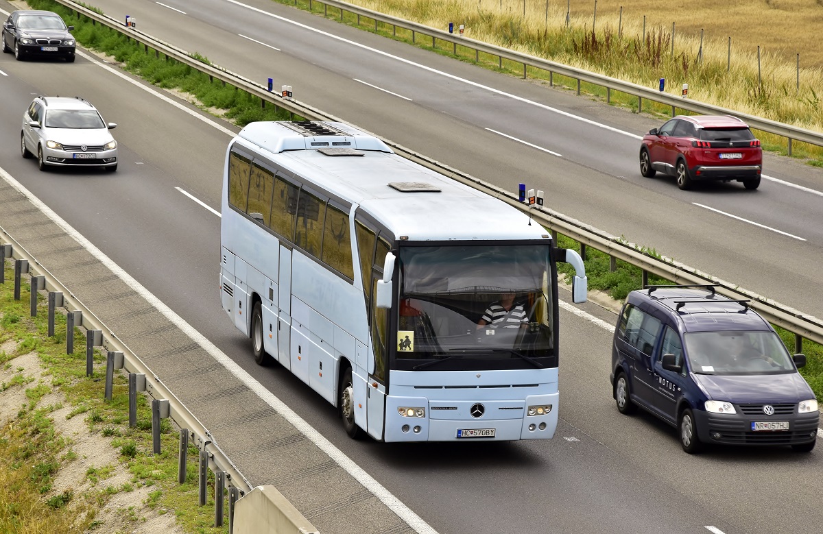Hlohovec, Mercedes-Benz O350-15RHD Tourismo I # HC-570BY