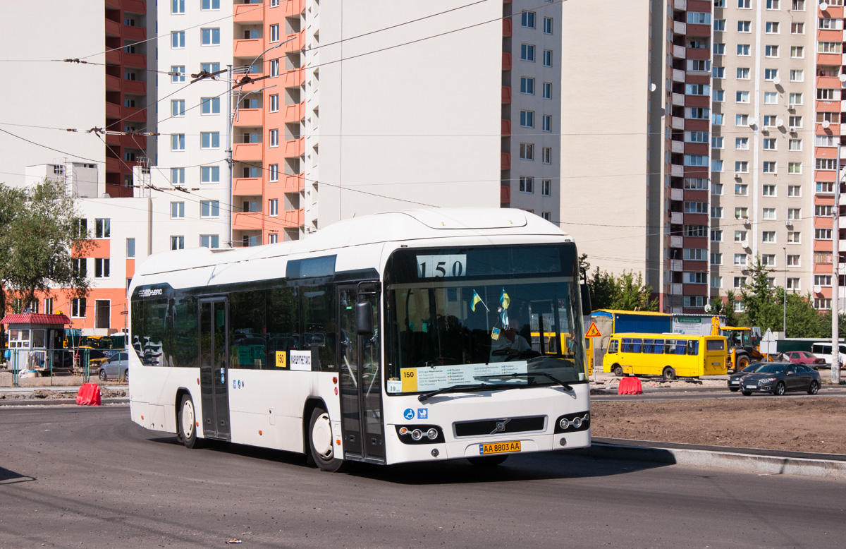Киев, Volvo 7700 Hybrid № АА 8803 АА